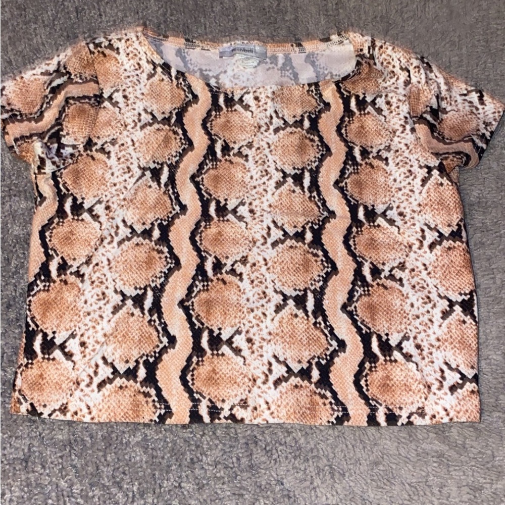 Crop Tops - Picture 2 of 2